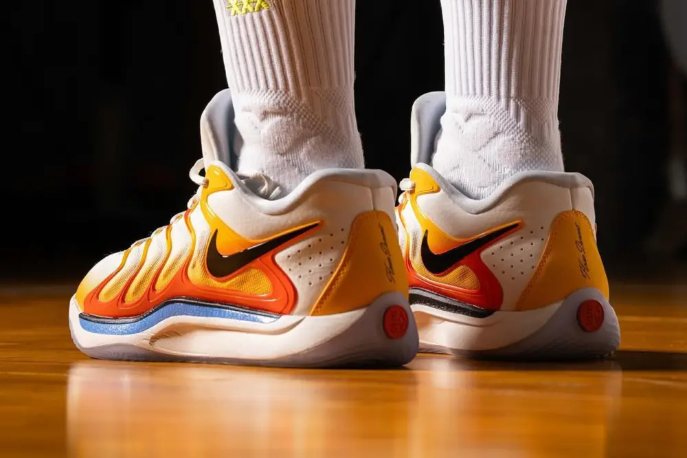 Alternative view of Giày Nike KD 17 ‘Sunrise’ FJ9487-700