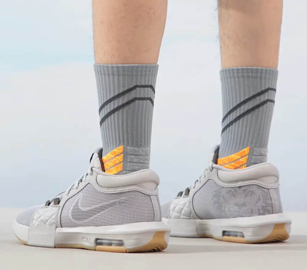 Alternative view of Giày Nike LeBron Witness 8 EP ‘Light Iron Ore’ FB2237-003