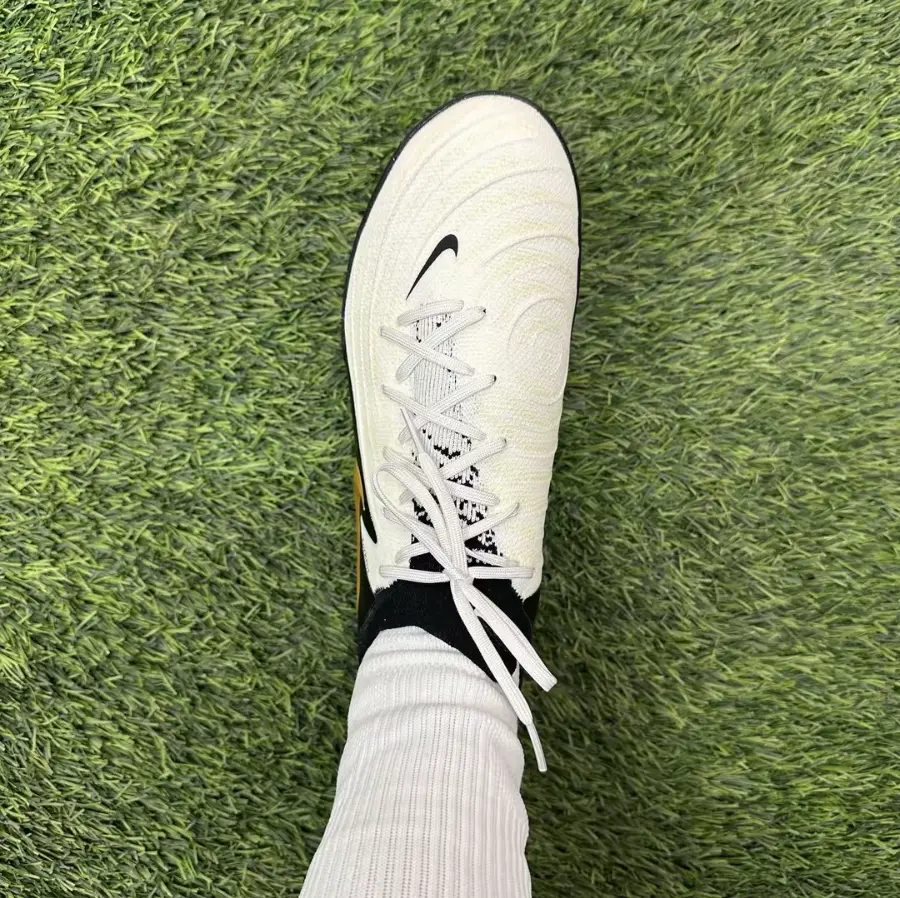 Alternative view of Giày Nike Phantom GX 2 Pro TF ‘Mad Ready Pack’ FJ2583-100