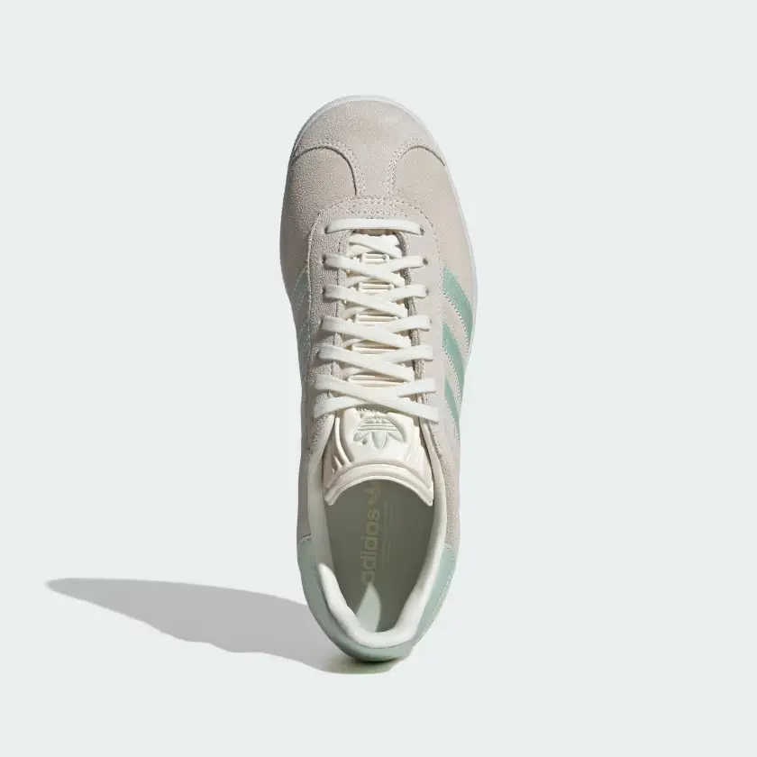Alternative view of Giày Adidas Gazelle ‘Off White Linen Green Met.’ IG4398