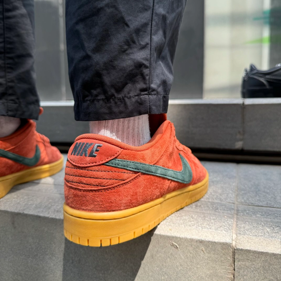 Giày Nike Dunk Low SB ‘Burnt Sunrise’ HF3704-800 - Ảnh 5