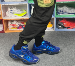 Alternative view of Giày Reebok Question Low Panini ‘Blue’ HQ1099