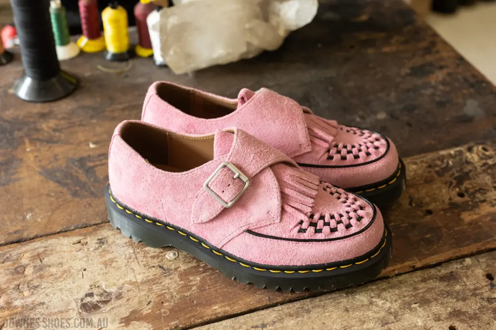 Giày Dr.Martens Ramsey Suede Kiltie Buckle Creepers ‘Fondant Pink’ 31501446 - Ảnh 4