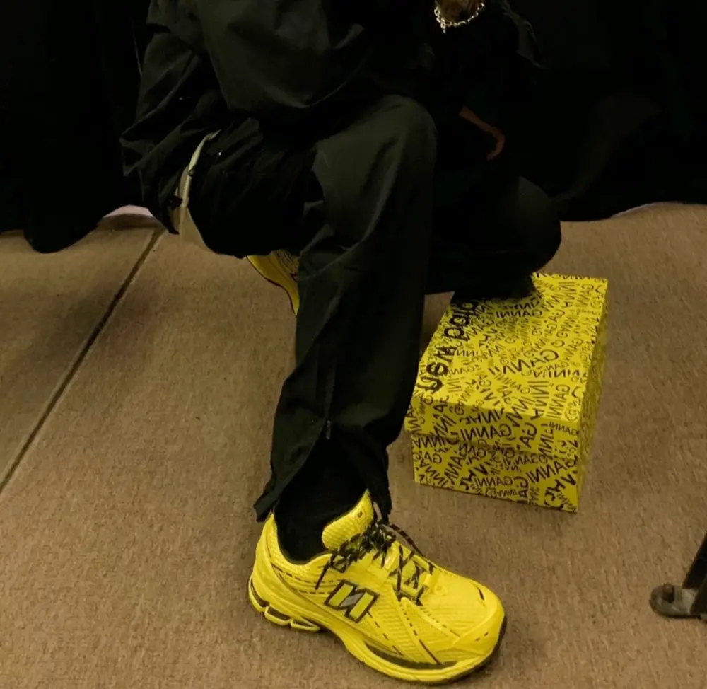 Giày New Balance GANNI x 1906R ‘Blazing Yellow’ M1906RGA - Ảnh 4