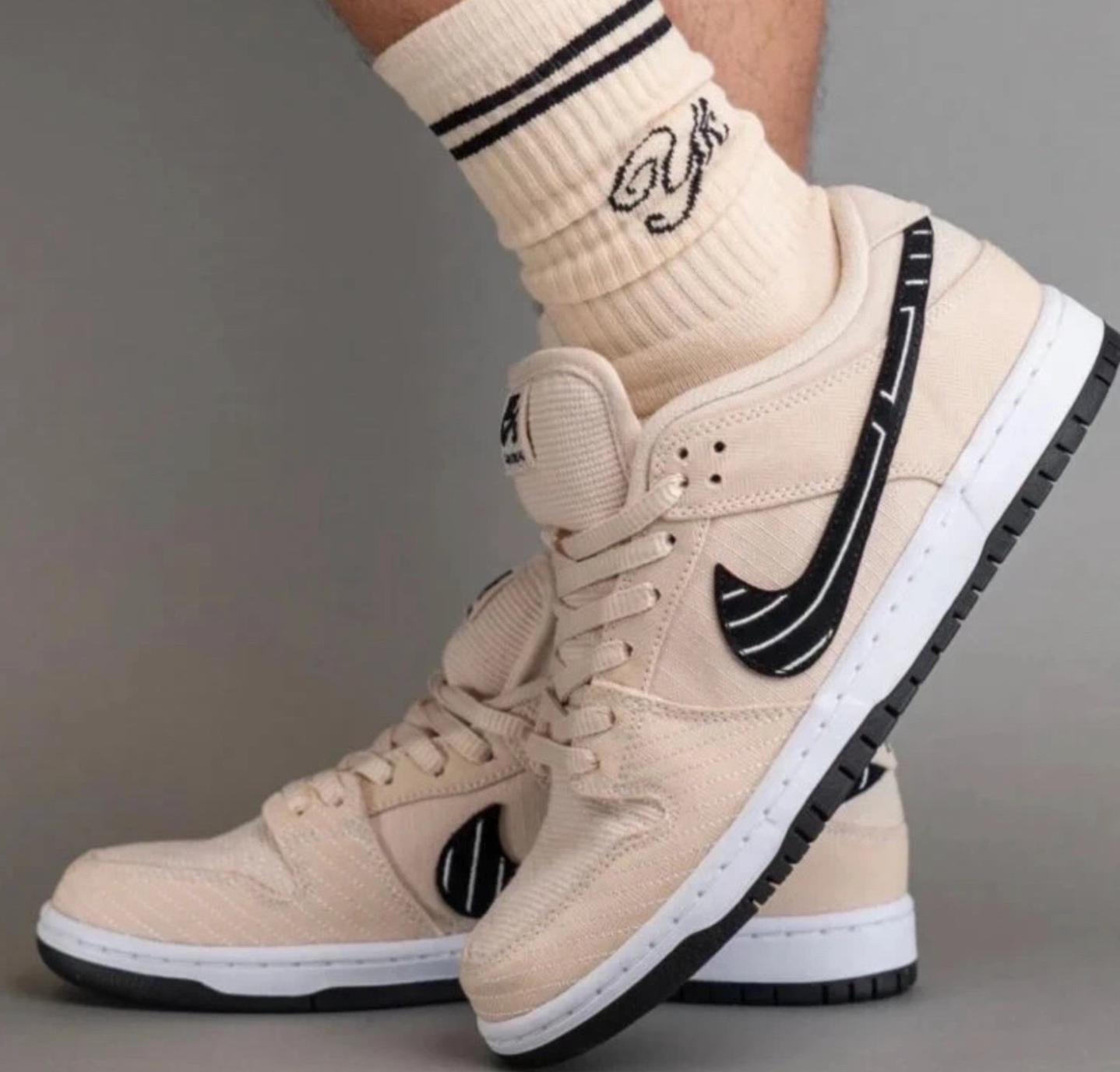 Giày Nike Albino & Preto x Dunk Low SB ‘Jiu-Jitsu’ FD2627-200 - Ảnh 3