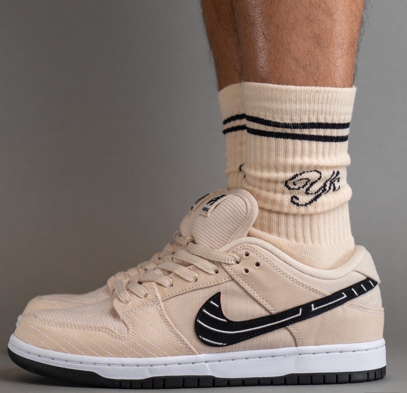 Giày Nike Albino & Preto x Dunk Low SB ‘Jiu-Jitsu’ FD2627-200 - Ảnh 4