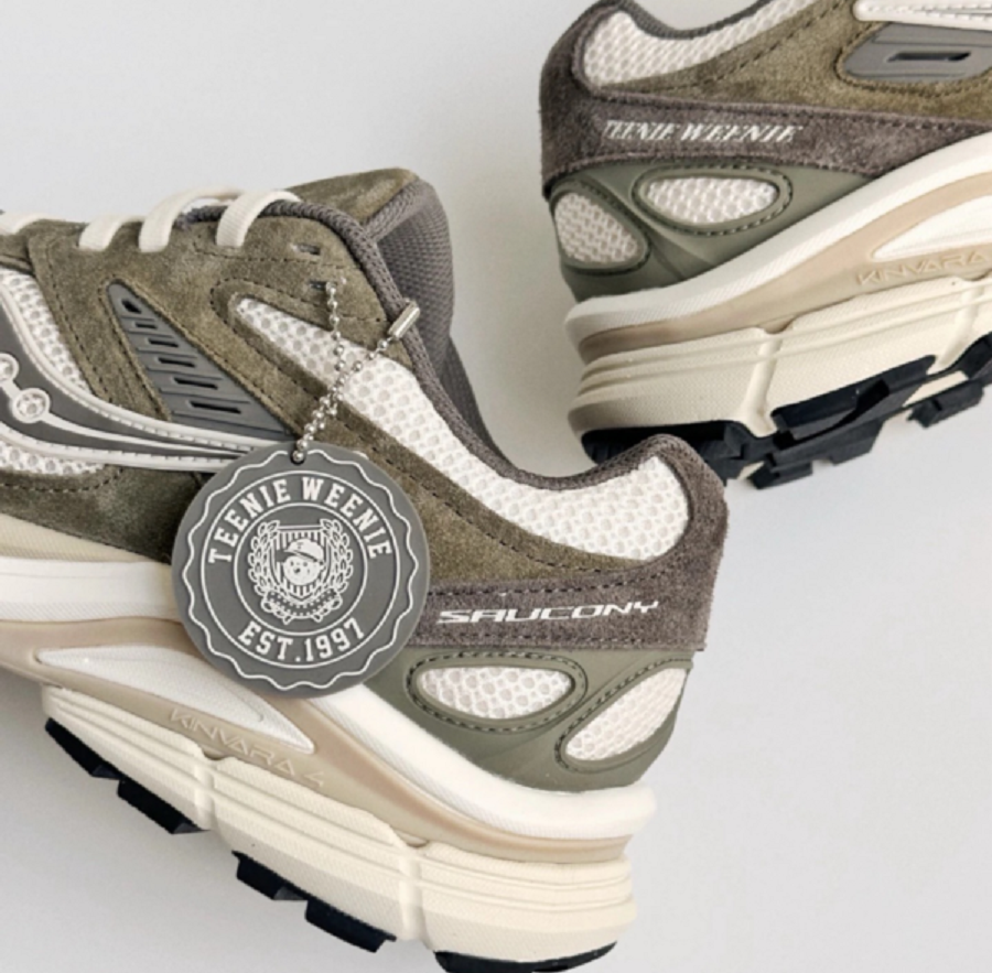 Giày Saucony Kinvara 4 Re x Teenie Weenie ‘Olive’ S79052-10 - Ảnh 2