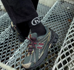 Alternative view of Giày New Balance 1906R x Kith ‘Black’ M1906RKS