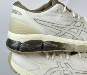 Alternative view of Giày Asics Gel-Quantum 360 VIII ‘Cream Pepper’ 1203A402-101