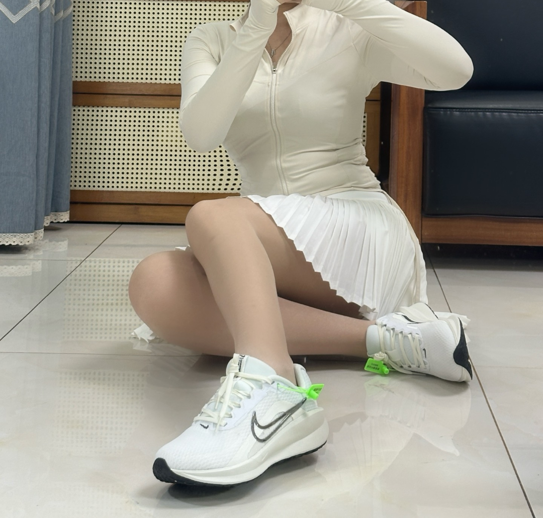 Giày Nike Downshifter 13 ‘White Metallic Silver’ FD6476-100 - Ảnh 3