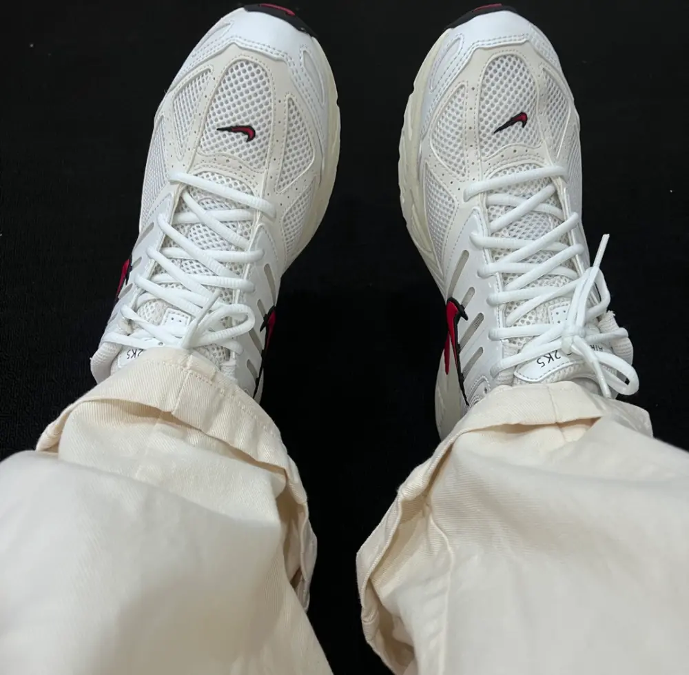 Giày Nike Air Pegasus 2005 ‘White Gym Red’ FN7153-101 - Ảnh 3