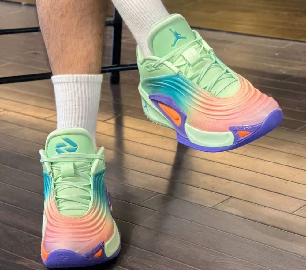 Alternative view of Giày Nike Air Jordan Luka 3 PF ‘Blurred Vision’ HQ5048-300