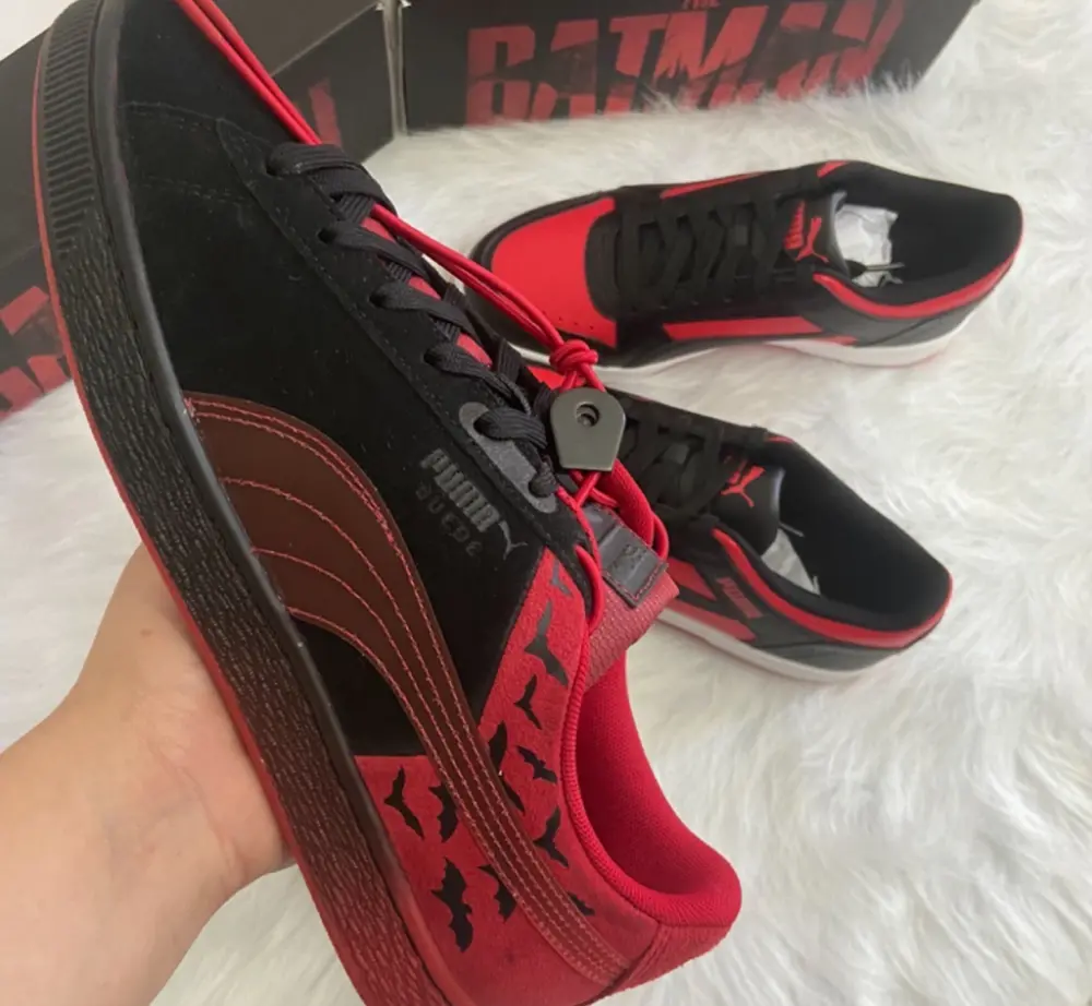 Alternative view of Giày Puma Suede Classic x Batman ‘Black Barbados’ 383291-01
