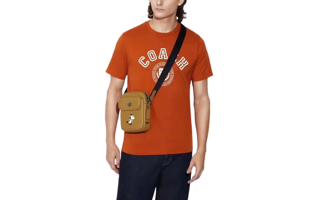 Túi Coach Peanuts Shoulder Bag x Snoopy ‘Brown’ CE613-QBRQD - Ảnh 2