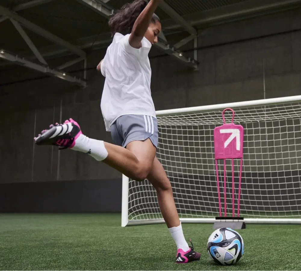 Alternative view of Giày Adidas Predator Accuracy.1 Low FG 'Core Black Pink' GW4577