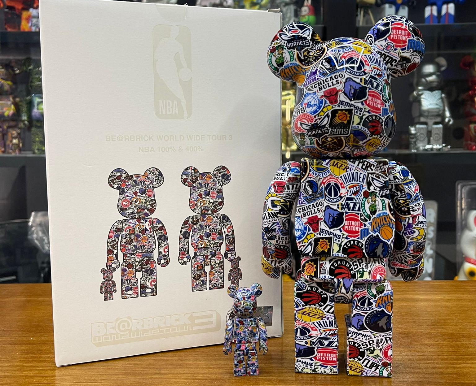 Mô hình Bearbrick NBA 100% & 400% - Ảnh 2