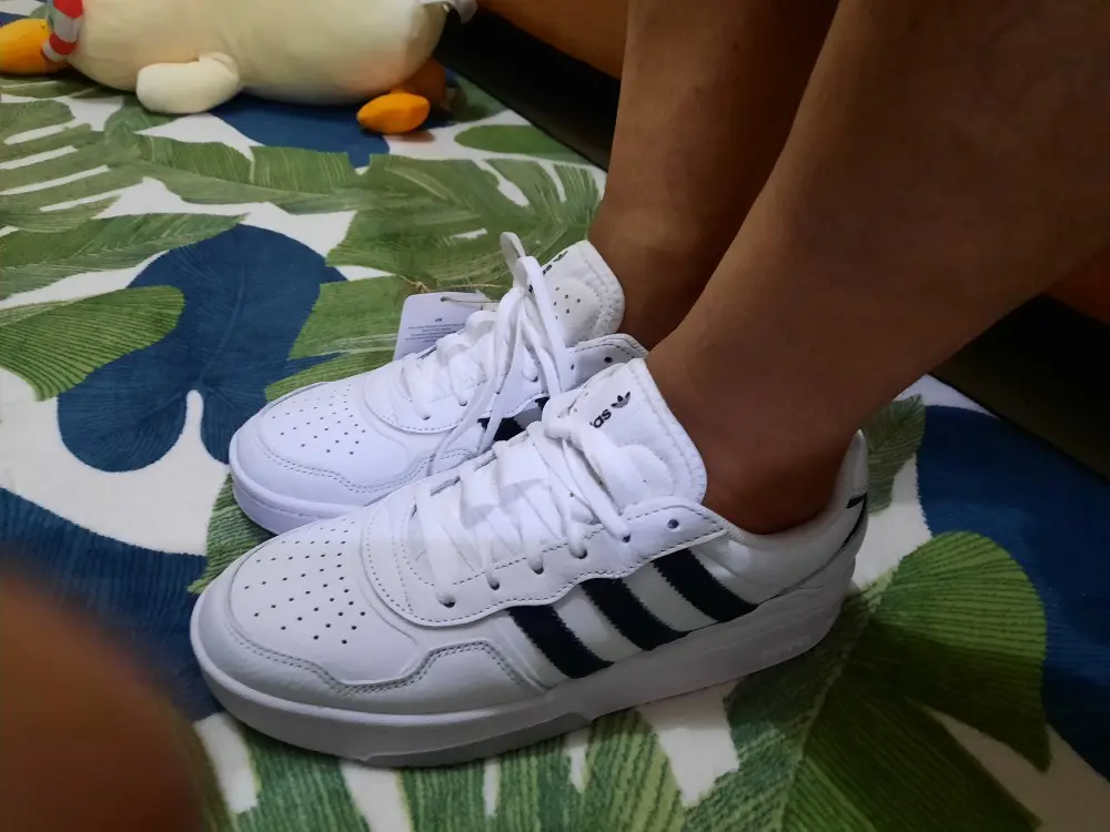 Alternative view of Giày Adidas Courtic "Cloud White" GX6318