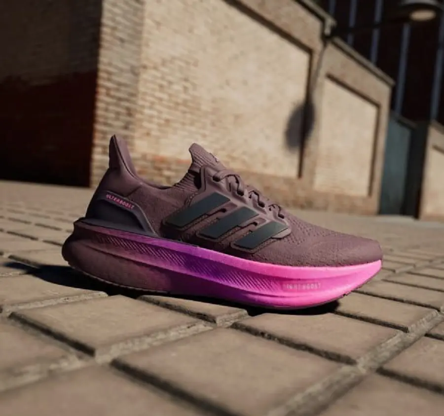 Alternative view of Giày Adidas Ultraboost 5 'Black Purple' IH7710