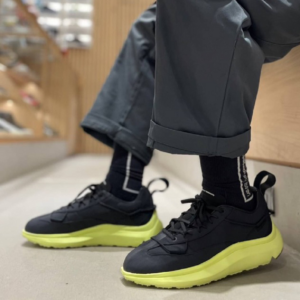 Alternative view of Giày Adidas Y-3 Shiku Run 'Black Frozen Yellow' GZ9139