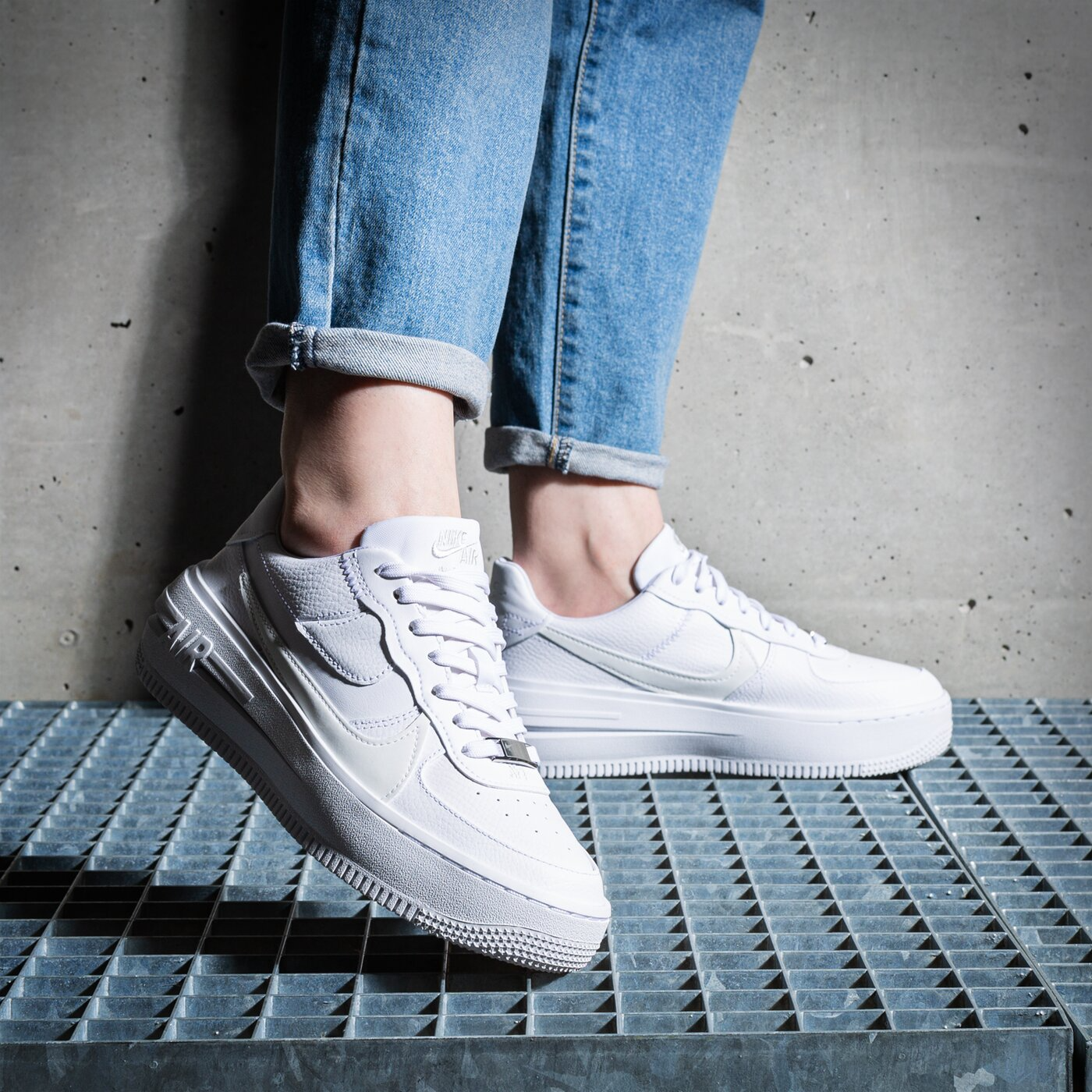 Giày Nike Wmns Air Force 1 PLTAFORM ‘Triple White’ DJ9946-100 - Ảnh 5