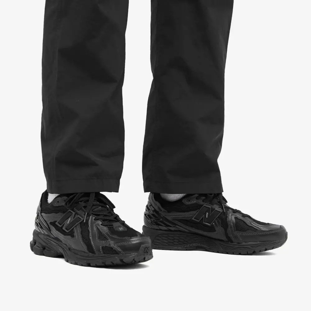 Giày New Balance 1906D Protection Pack ‘Black Silver’ M1906DF - Ảnh 4