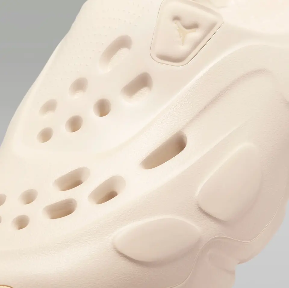 Alternative view of Dép Nike Jordan Roam 'Sanddrift Sesame' FQ0227-101