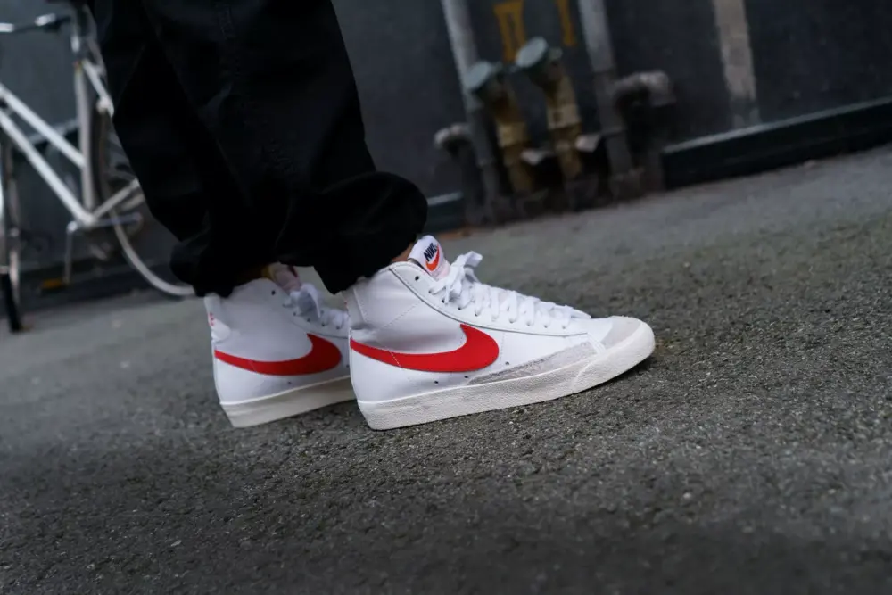 Alternative view of Giày Nike Blazer Mid 77 'Vintage Habanero Red' CZ1055-101