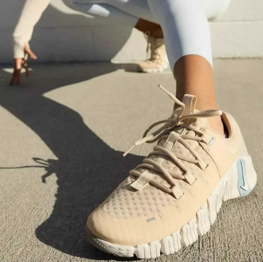 Alternative view of Giày Nike Free Metcon 5 ‘Sanddrift’ DV3950-105