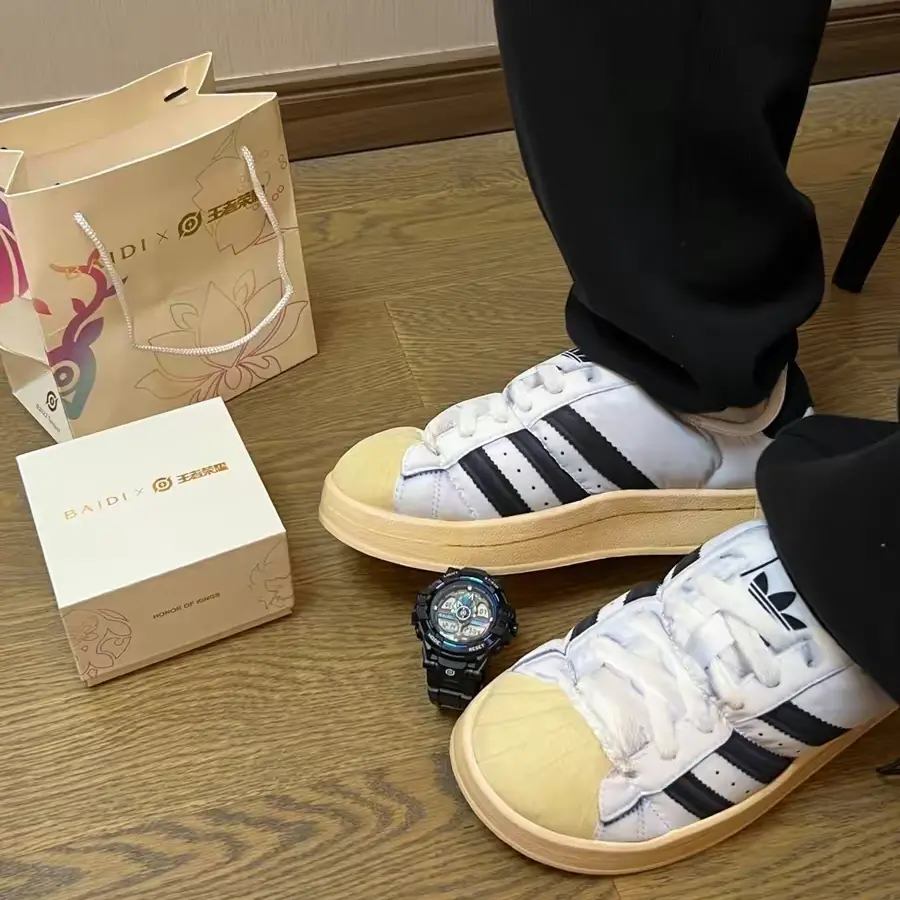 Alternative view of Giày Adidas Puffylette ‘Superstar’ HP6697