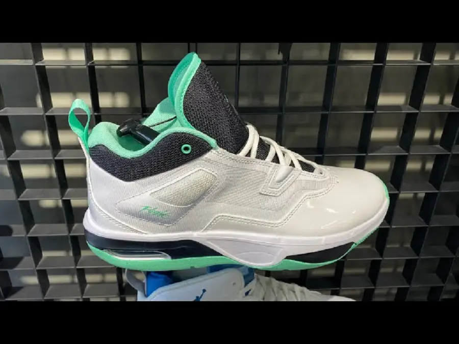 Alternative view of Giày Nike Air Jordan Stay Loyal 3 'White Green Glow' FB1396-103