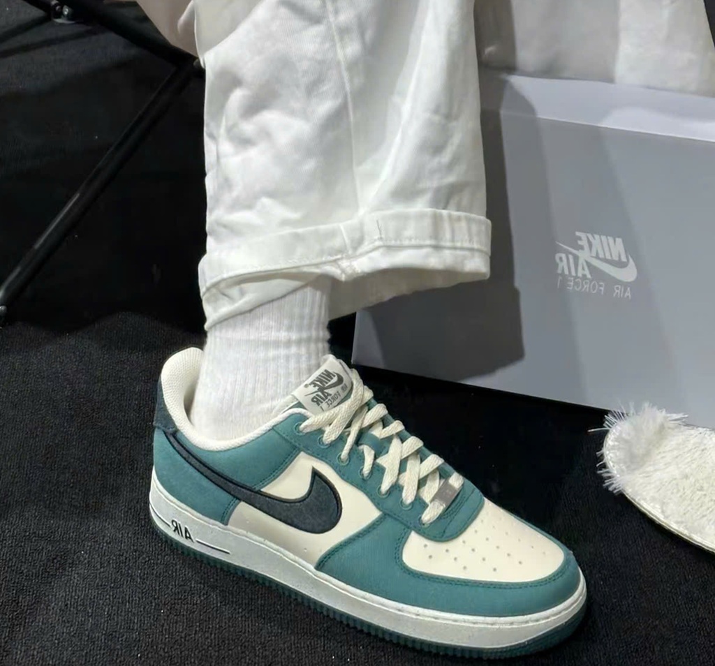 Giày Nike Air Force 1 Low ‘Notebook Scribbles’ FQ8713-100 - Ảnh 4