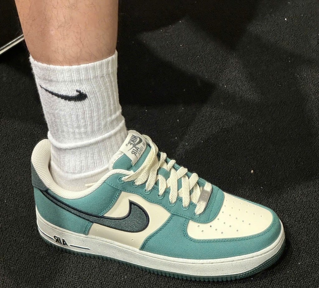 Alternative view of Giày Nike Air Force 1 Low ‘Notebook Scribbles’ FQ8713-100