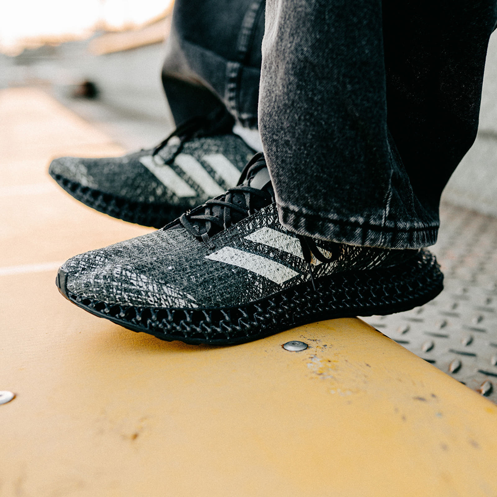 Giày Adidas 4DFWD x Strung 4D ‘Black’ ID3503 - Ảnh 2