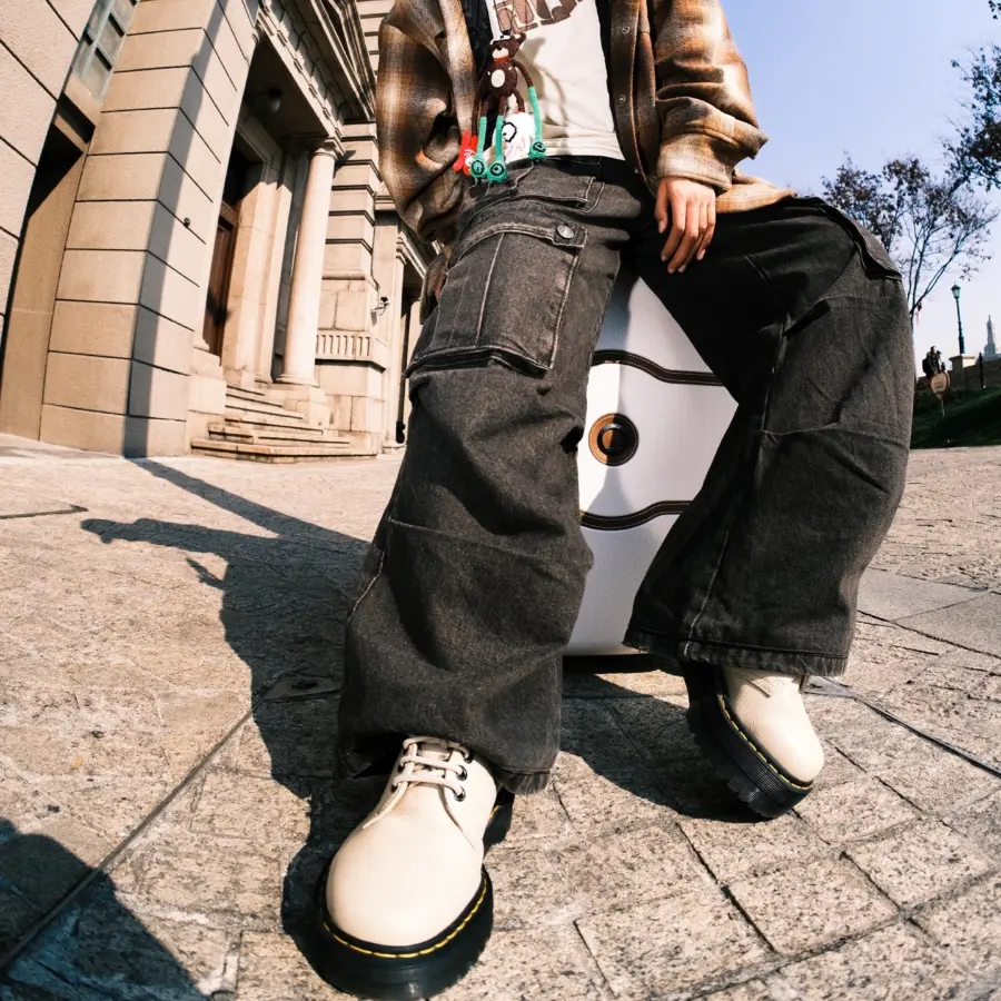 Alternative view of Giày Dr. Martens 1461 ‘Pink’ 31167348