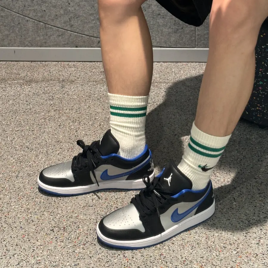 Alternative view of Giày Nike Air Jordan 1 Low ‘Black Game Royal’ 553558-007