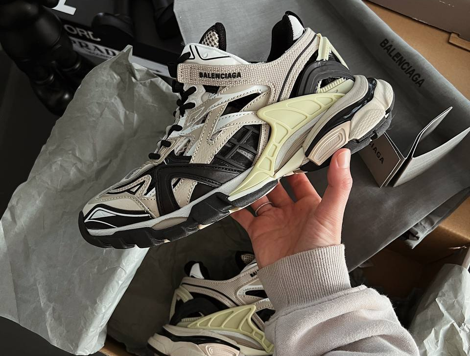 Giày Balenciaga Track.2 Sneaker ‘Beige Black’ 568614-W2GN3-8071 - Ảnh 2