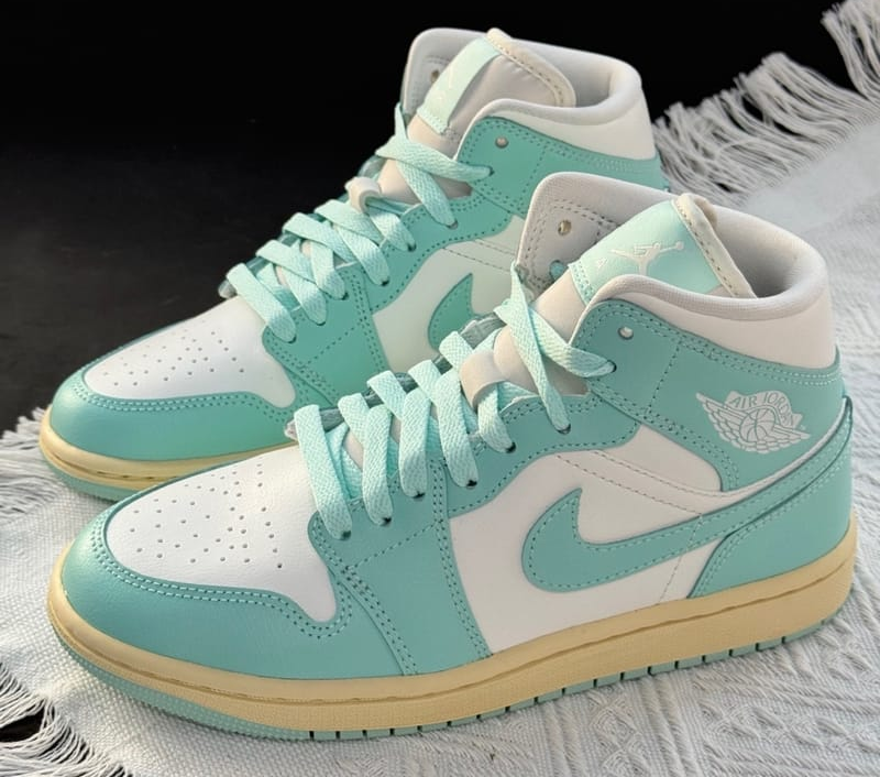 Giày Nike Air Jordan 1 Mid ‘Light Dew’ BQ6472-132 - Ảnh 3