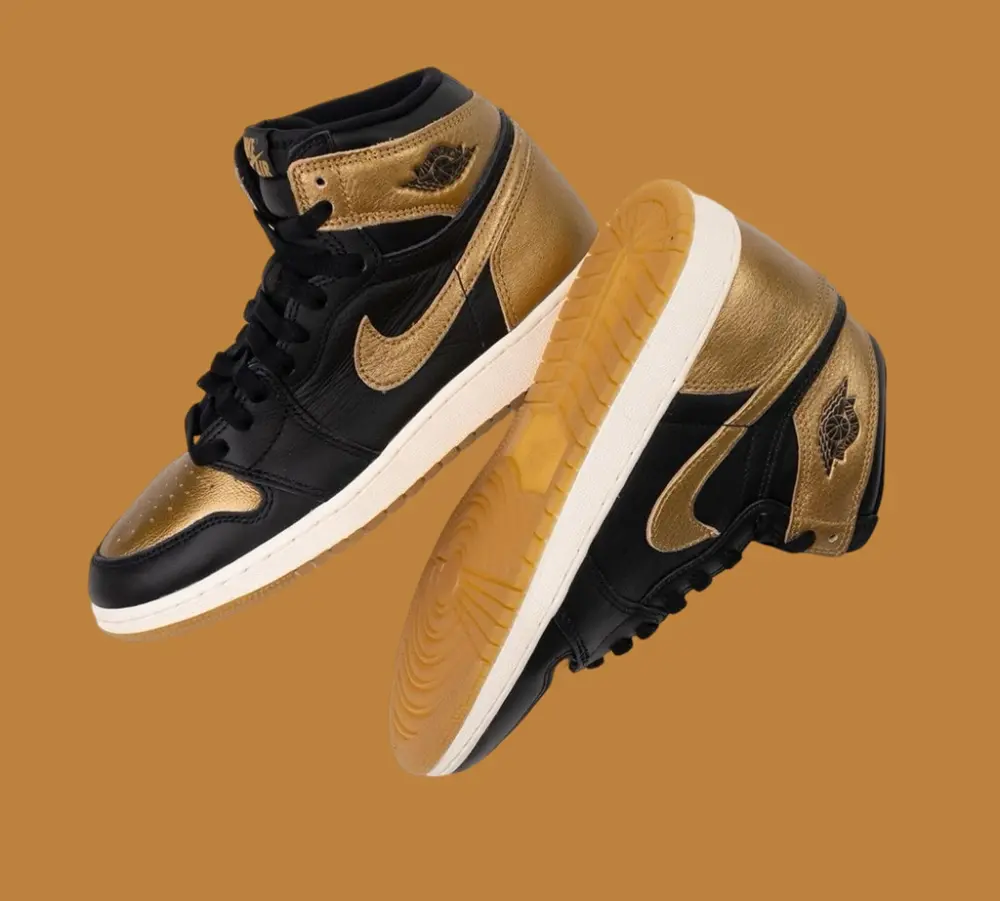 Giày Nike Air Jordan 1 Retro High OG 'Black Metallic Gold' DZ5485-071 - Ảnh 4