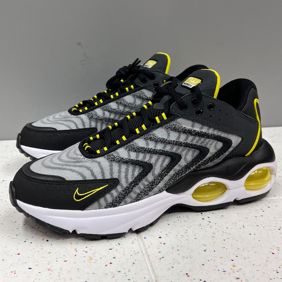 Giày Nike Air Max TW ‘Black Speed Yellow’ DQ3984-005 - Ảnh 3
