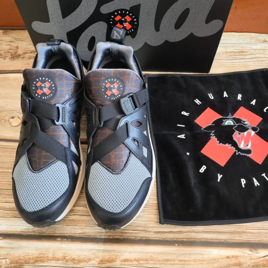Giày Nike Air Huarache 20Y24 x Patta ‘Black Grey’ FJ4201-001 - Ảnh 5
