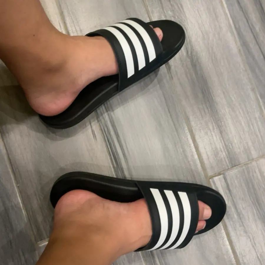 Alternative view of Dép Adidas Adilette Comfort Slide ‘Black White’ GZ5891