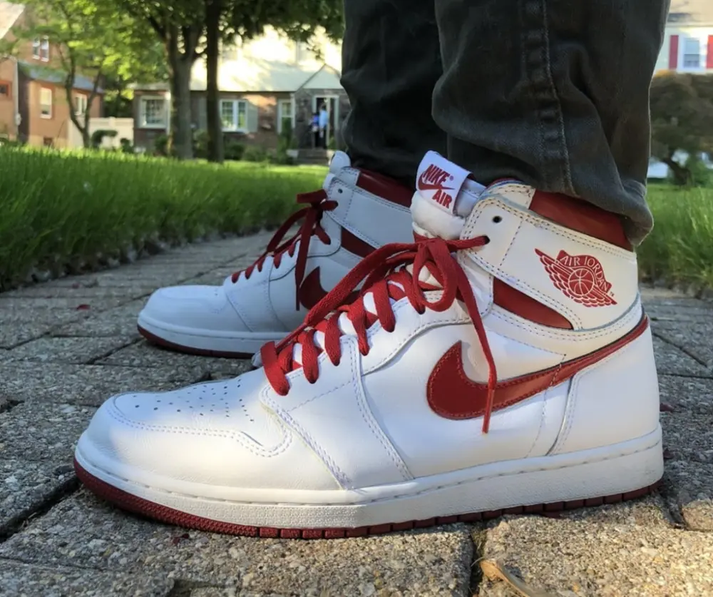 Giày Nike Jordan 1 Retro 'Metallic Burgundy' BQ4422-161 - Ảnh 3
