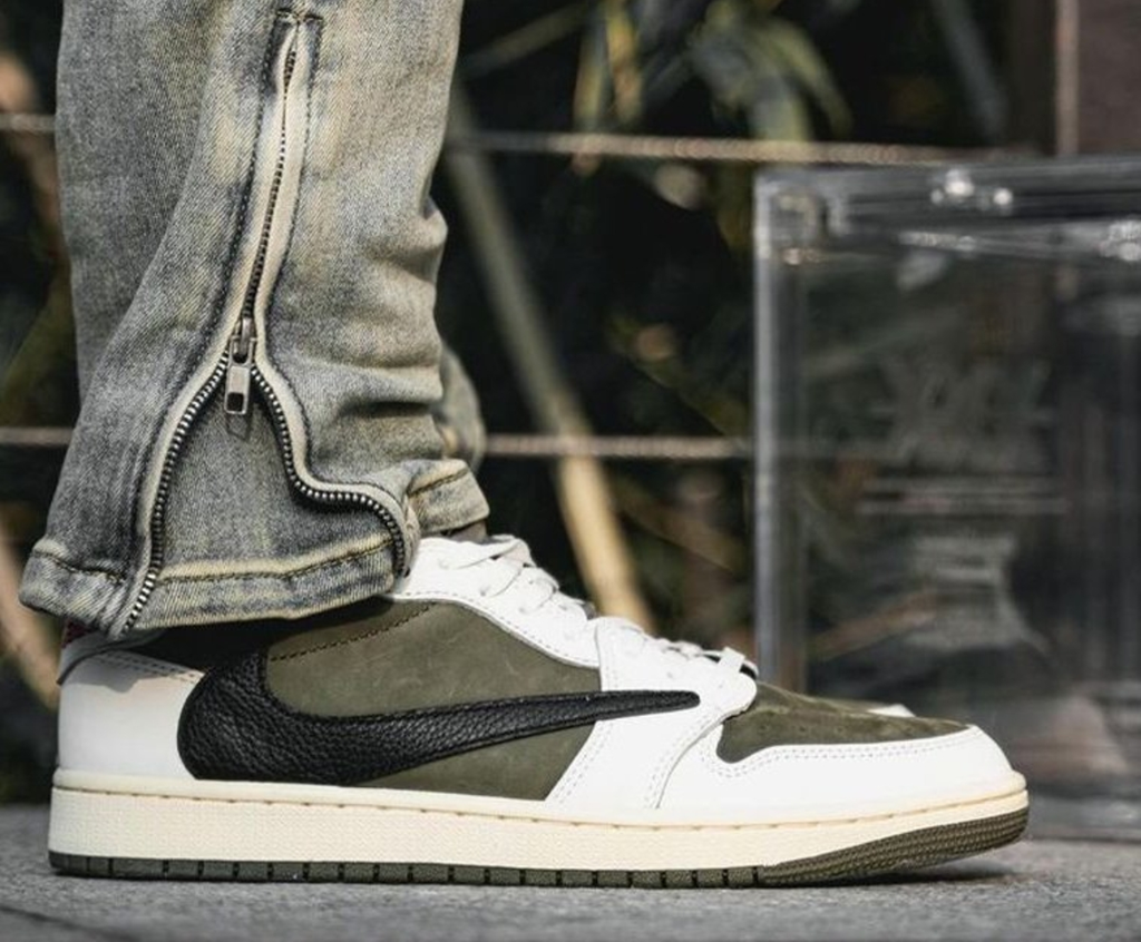 Giày Nike Jordan 1 Low OG SP x Travis Scott ‘Medium Olive’ DM7866-200 - Ảnh 2