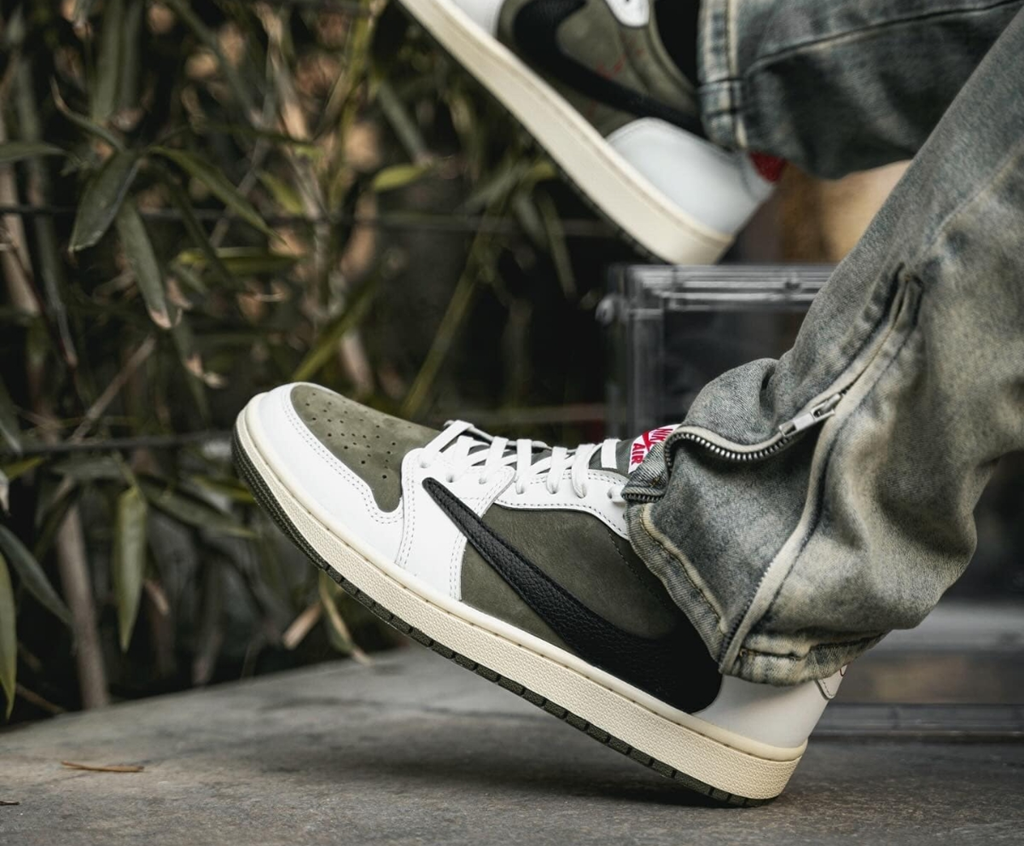 Giày Nike Jordan 1 Low OG SP x Travis Scott ‘Medium Olive’ DM7866-200 - Ảnh 4