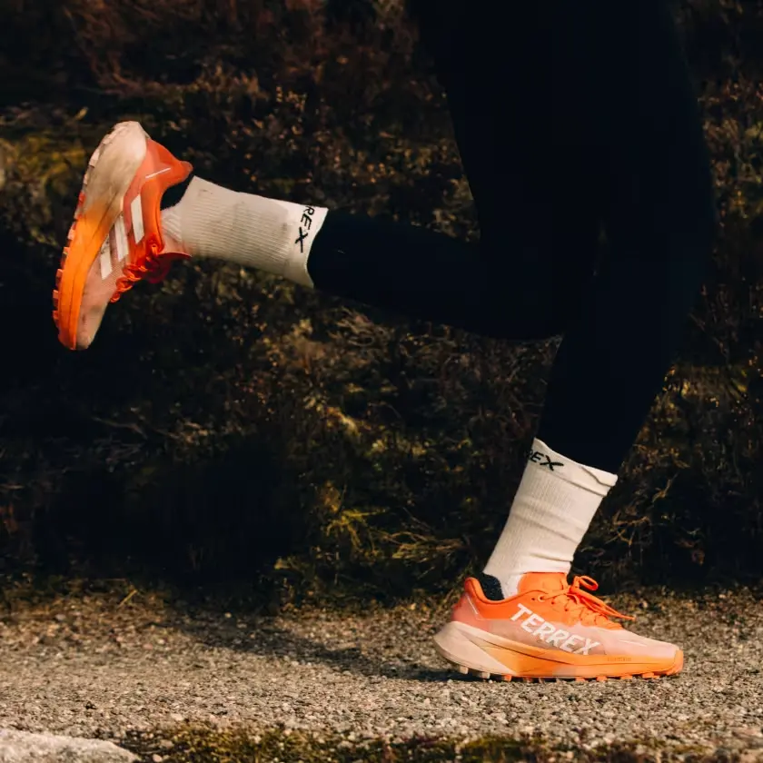 Alternative view of Giày Adidas Wmns Terrex AGravic 3 ‘Amber Tint’ IG6582