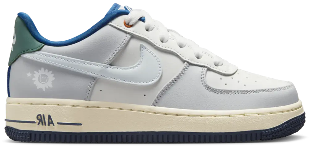 Giày Nike Air Force 1 LV8 ‘Sail White Blue’ HM3721-111