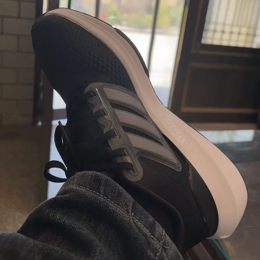 Alternative view of Giày Adidas Ultrabounce ‘Black White’ HP5787