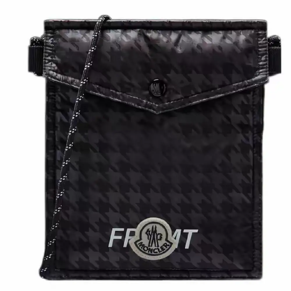 Túi Moncler Phone Case ‘Black’ I209U6B00002M3294999