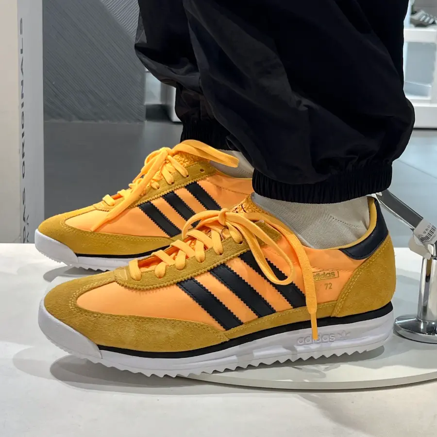 Alternative view of Giày Adidas SL72 RS ‘Spark’ IH7912