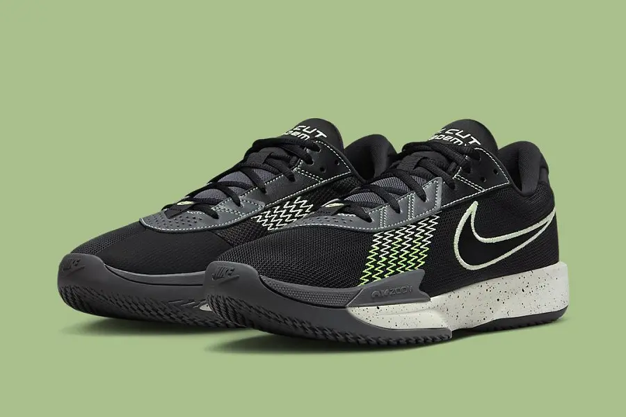 Alternative view of Giày Nike Air Zoom GT Cut Academy ‘Black Volt’ FB2599-001